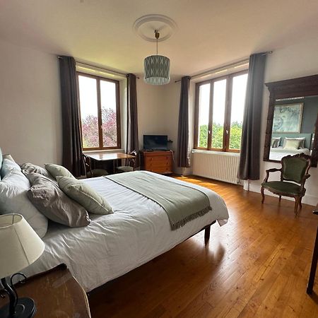 Domaine Les Ourgeaux Hotel Pageas Phòng bức ảnh